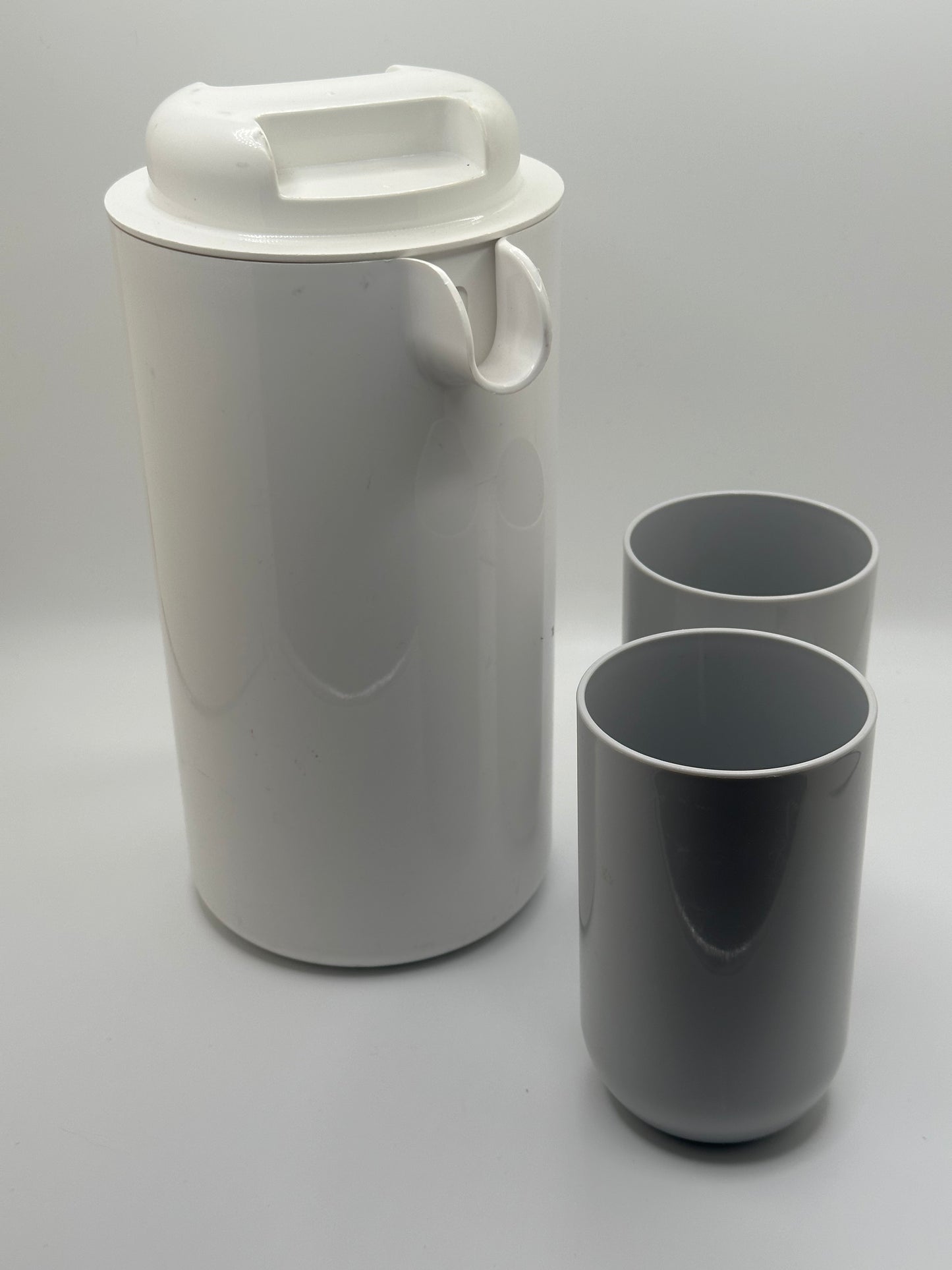 Set of Pitcher and glasses